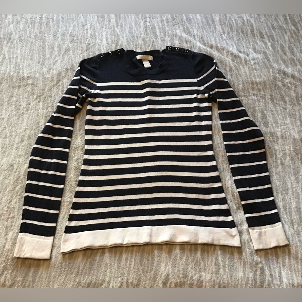 Blue/White Banana Republic Long Sleeved Top